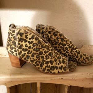 Cheetah open toe shoes